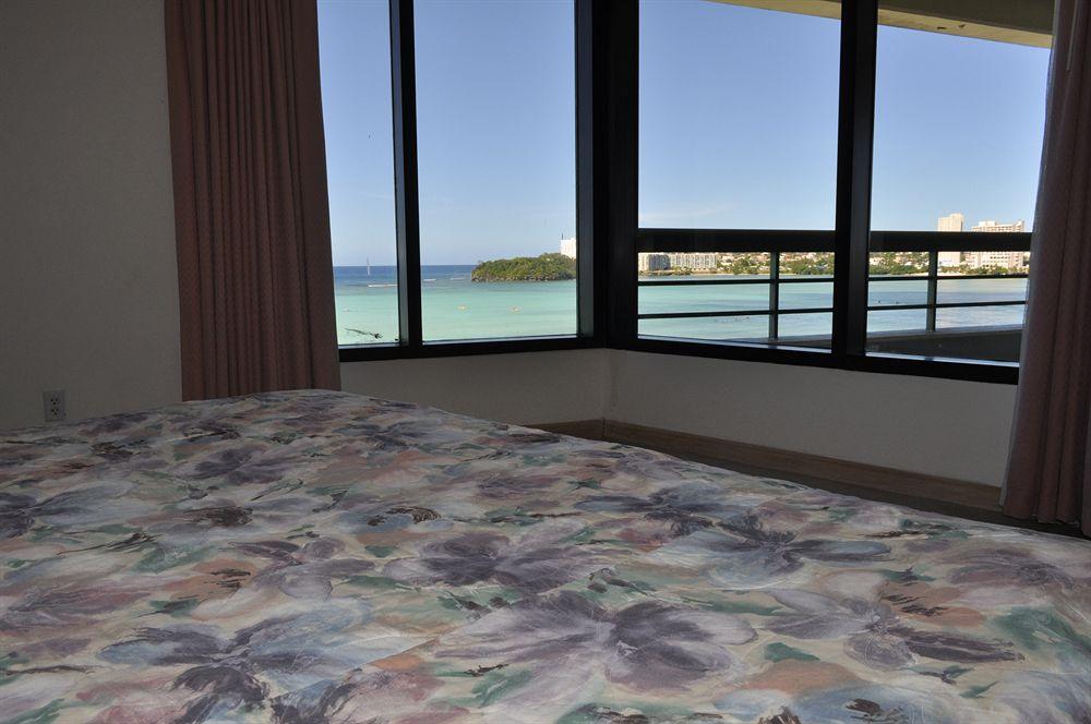 Alupang Beach Tower Tamuning Esterno foto