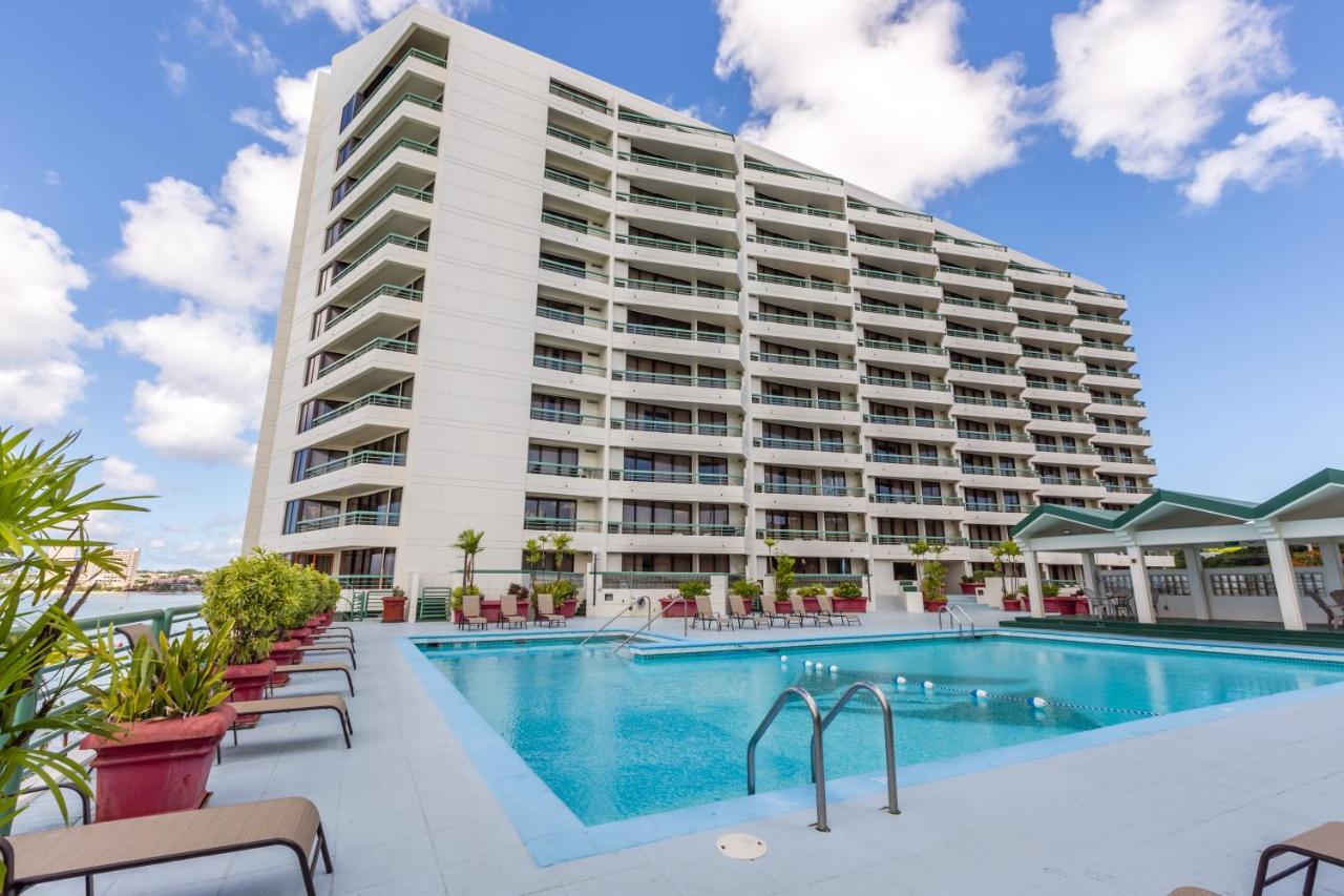 Alupang Beach Tower Tamuning Esterno foto